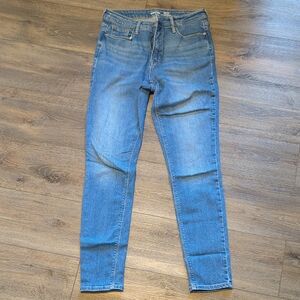 Stylish Blue Women's Skinny Jeans